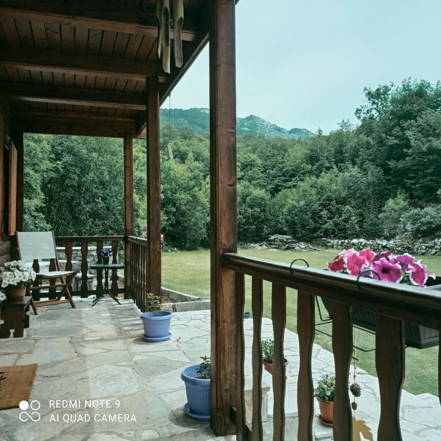Vikendica Njegusi Villa Cetinje Luaran gambar