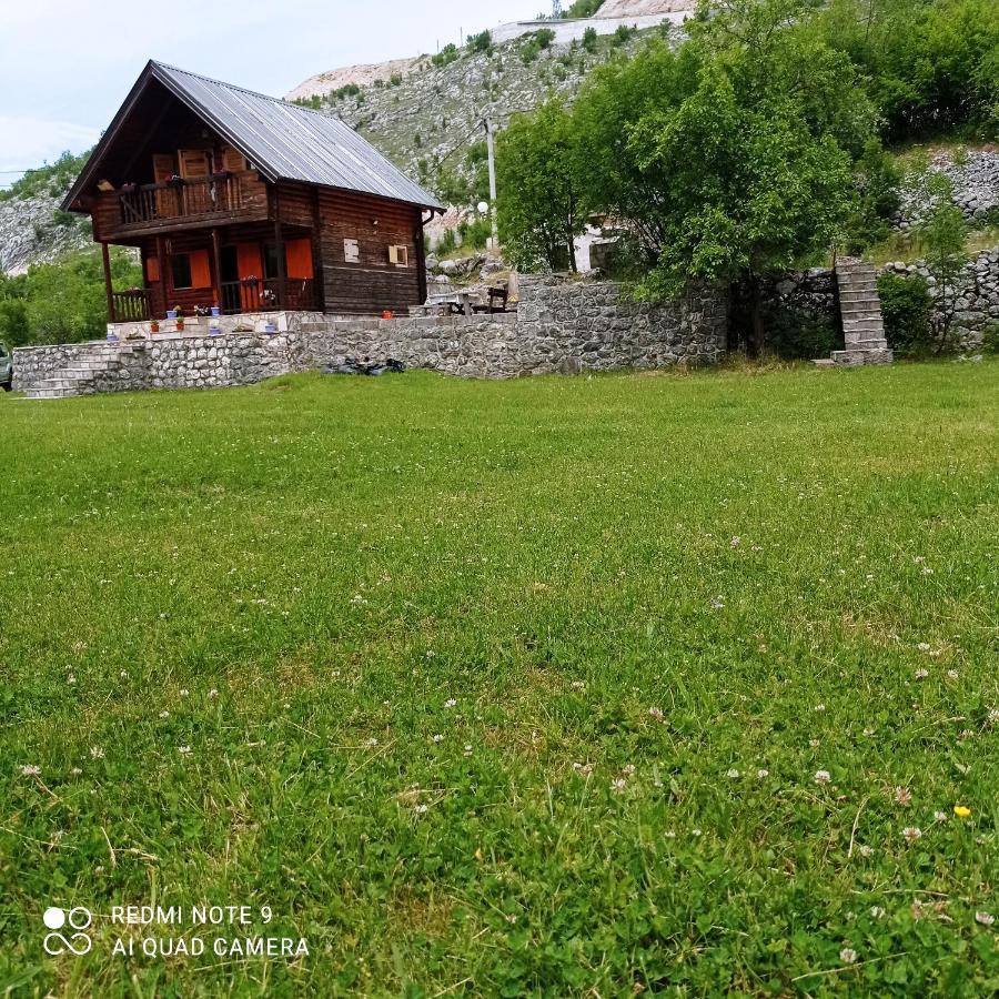 Vikendica Njegusi Villa Cetinje Luaran gambar