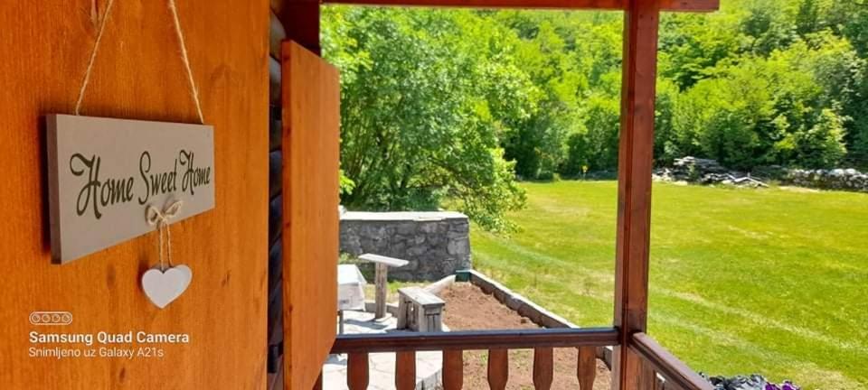 Vikendica Njegusi Villa Cetinje Luaran gambar